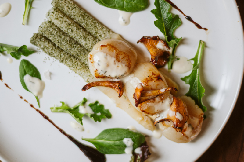 Asperges panées et Saint-Jacques