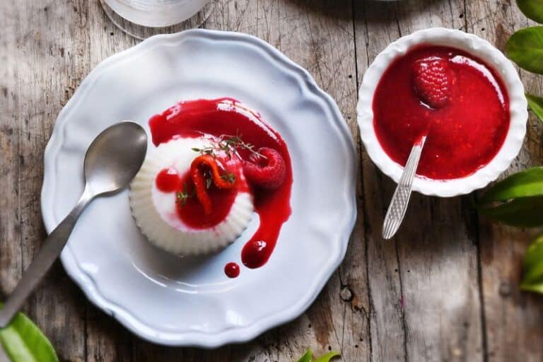 Blanc-manger coulis poivron