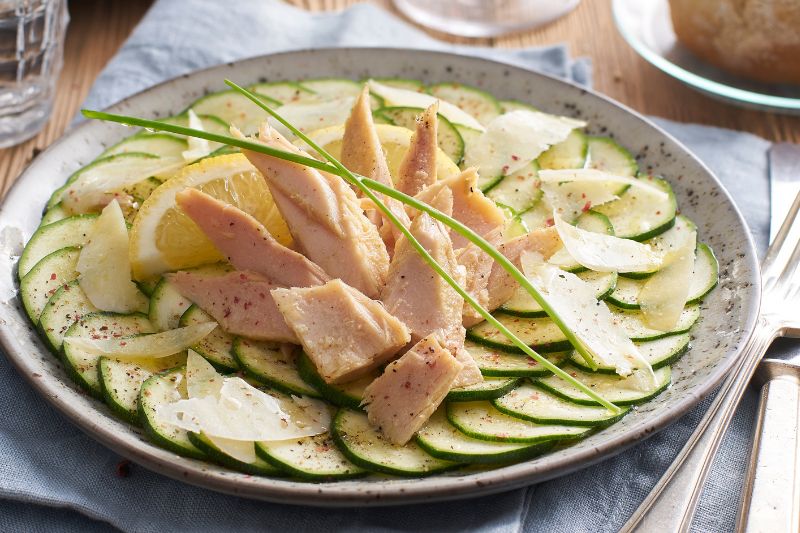 Carpaccio de courgettes au thon blanc