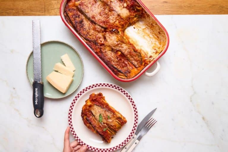 Lasagnes aux aubergines sauce amatriciana