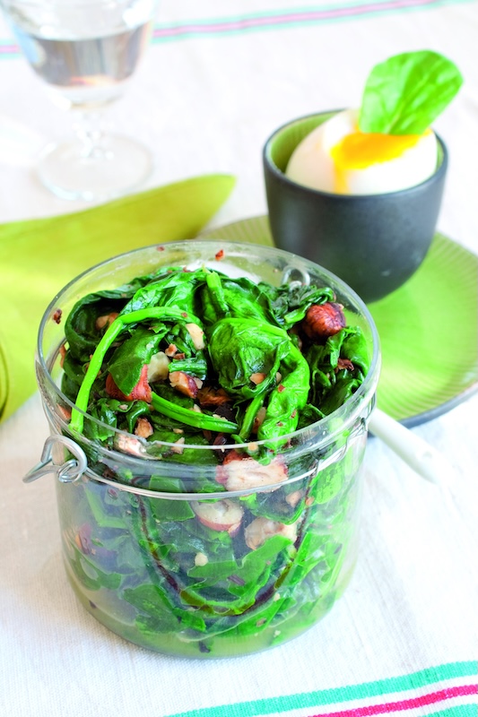 recette de Wok d’épinards aux noisettes