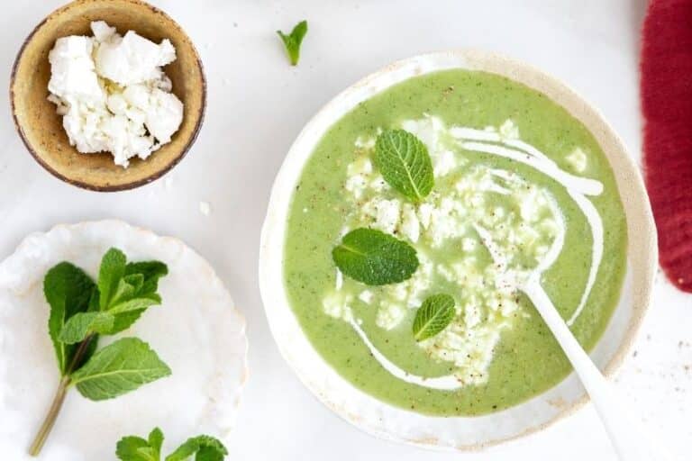 Soupe froide de courgette feta