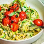 Spaghettis de courgettes au basilic