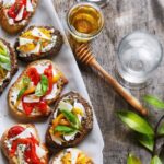Tartines fromagères au trio de poivrons
