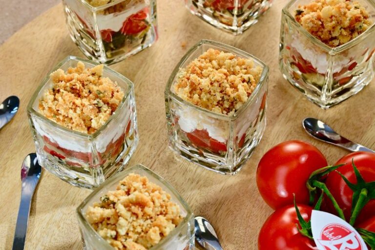 Verrines crumble aux tomates