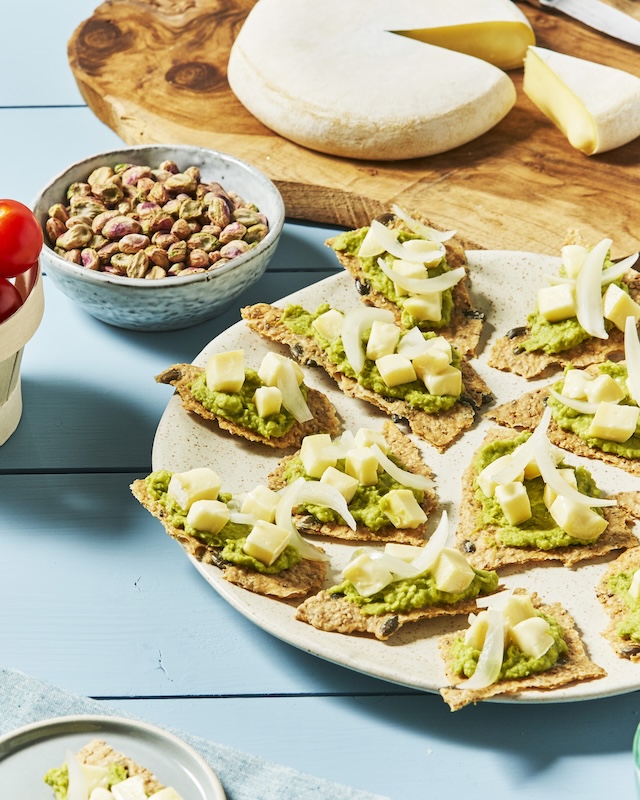 recette de Crackers maison et copeaux de Reblochon