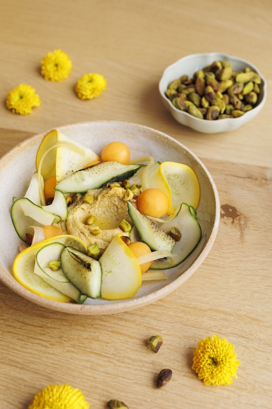 recette de Salade de légumes et houmous de pistache