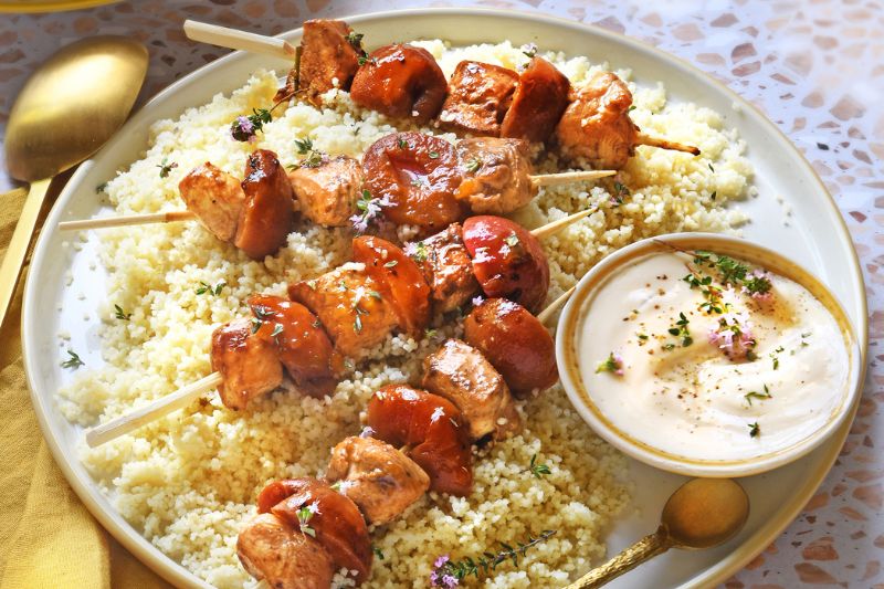 Brochettes de poulet aux abricots