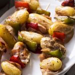 Brochettes de pomme de terre poivron