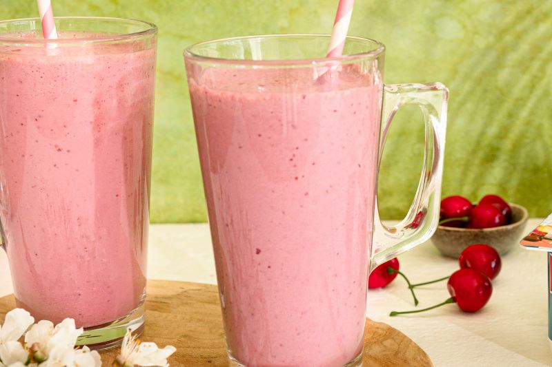 Milkshake pêche-cerise