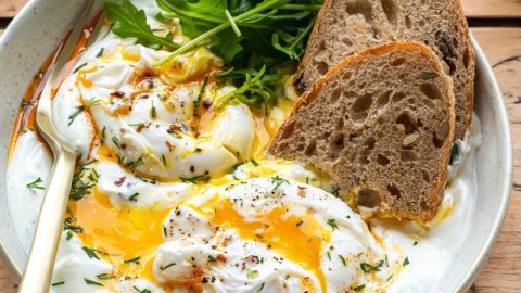Oeufs à la turque à l’aneth