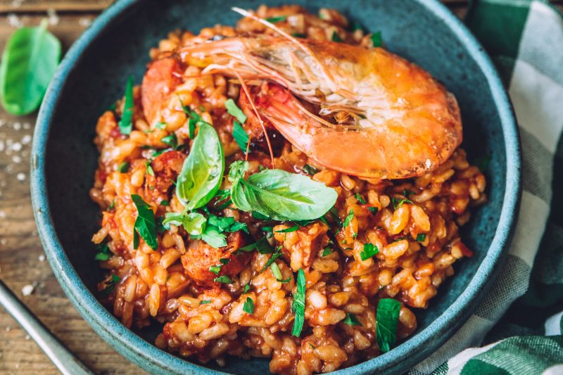 Risotto aux gambas et chorizo à la tomate