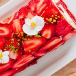 Tiramisu façon roulé aux fraises