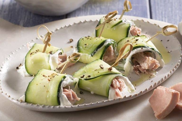 Rouleaux au thon et au concombre