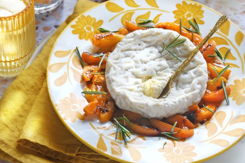 Saint-Félicien aux abricots caramélisés