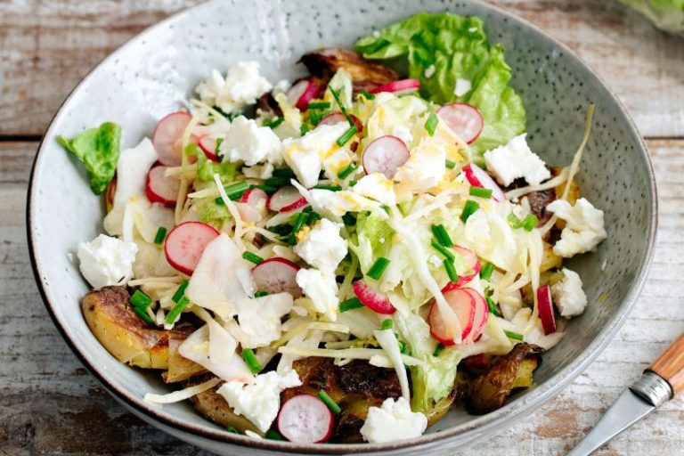 Salade de feuilles de chêne et potatoes