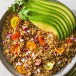 Salade de quinoa à l’avocat