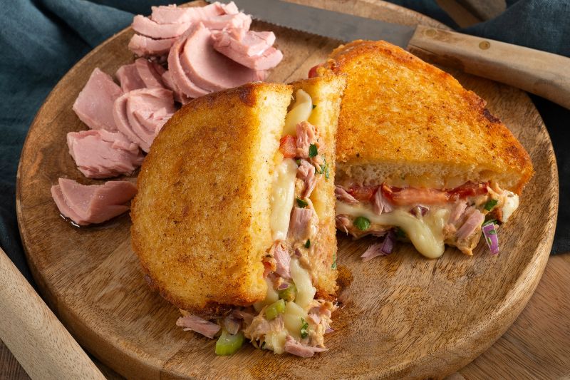 Sandwichs filants au thon
