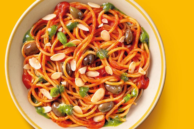 Spaghetti aux tomates datterini et olives