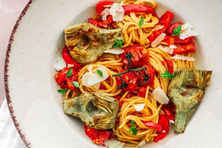 Spaghetti aux poivrons et aux coeurs d’artichaut