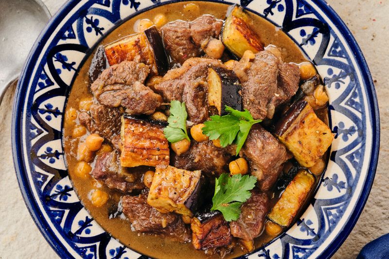 Tajine d’agneau aux aubergines et au miel