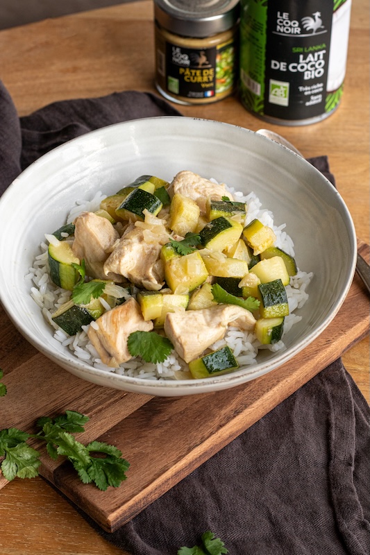 recette de Poulet à la pâte de curry vert
