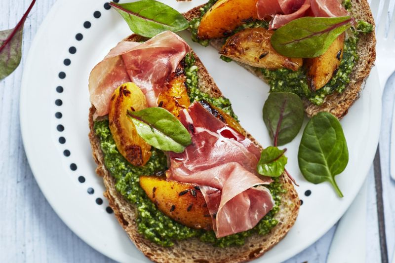 Bruschetta aux fruits d’été