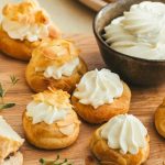 Gougères fourrées à la chantilly au Langres