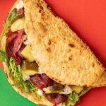Quesadillas aux pickles de courgettes au curry