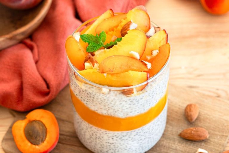 Verrines fruitées aux graines de chia