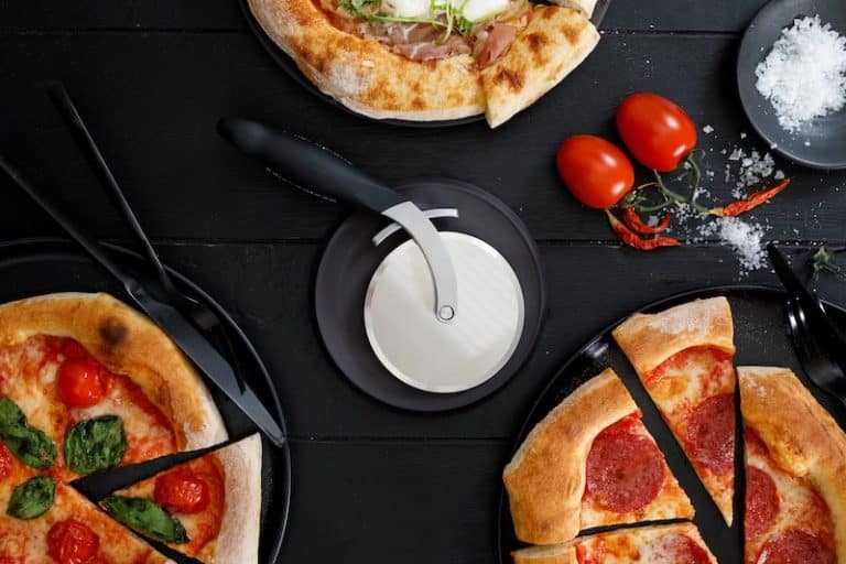 Roulette à pizza Microplane