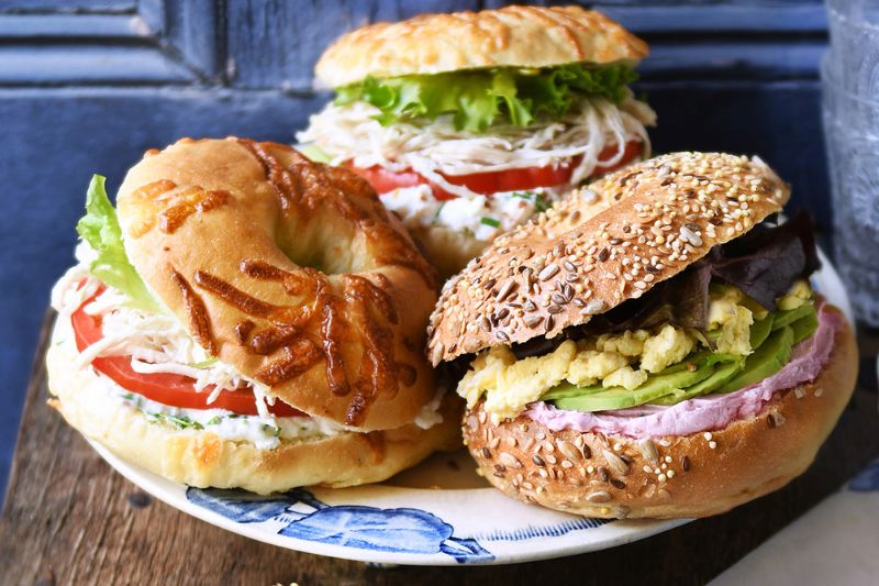 Bagel fermier et bagel végétarien