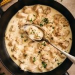 Emincés de lapin sauce à la crème
