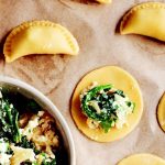 Empanaditas au fromage et aux épinards
