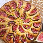 Gâteau aux flocons d’avoine et figues