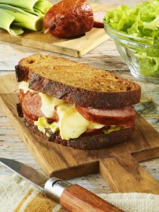 recette de Saucisse de Morteau en croque gourmand