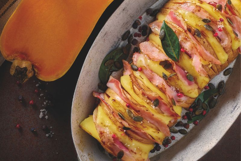 Butternut Hasselback au Beaufort et à la pancetta
