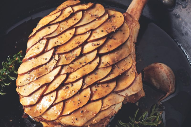 Côte de veau en écailles de cèpes