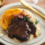 Jarret de boeuf braisé au vin