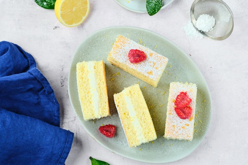 Sandwichs de génoise au citron et Kiri