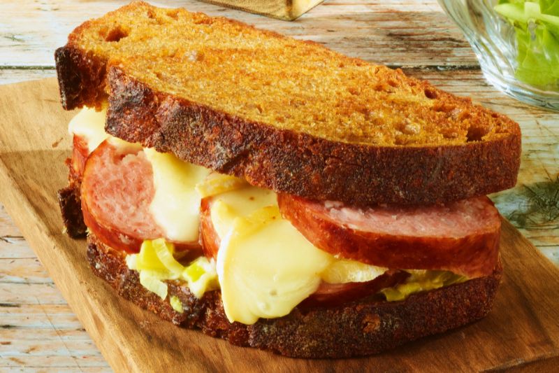 Saucisse de Morteau en croque gourmand