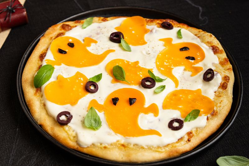 Pizza fantôme à la Mimolette