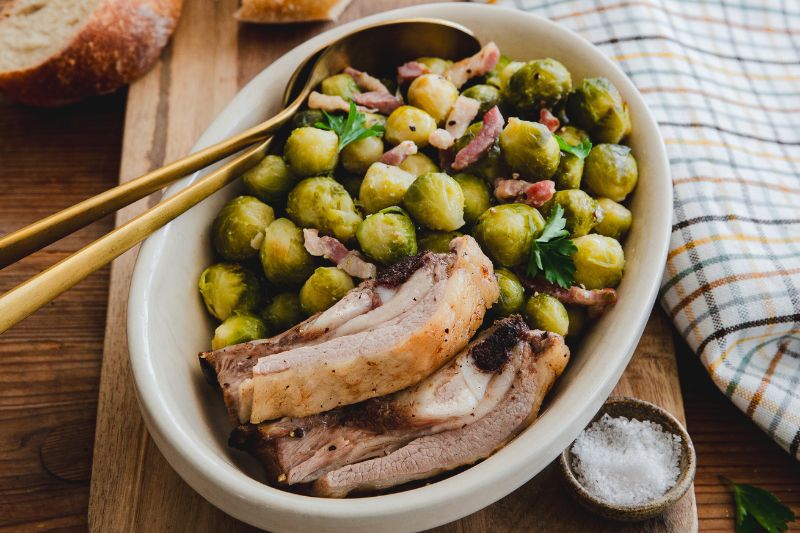Poitrine d’agneau et choux de Bruxelles
