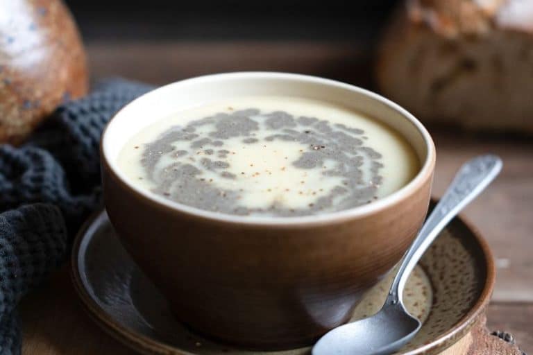 Velouté d’automne au sésame noir