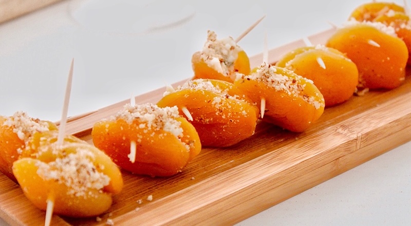 recette Abricots secs garnis de Roquefort