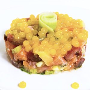 recette de Tartare de saumon aux perles de fruits