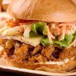 Burger à l’effiloché de boeuf et au Brie