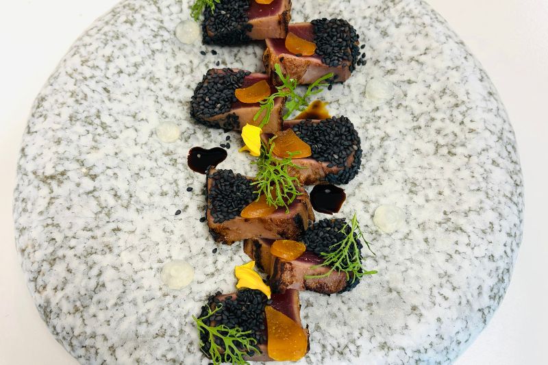 Tataki de thon sésame poutargue