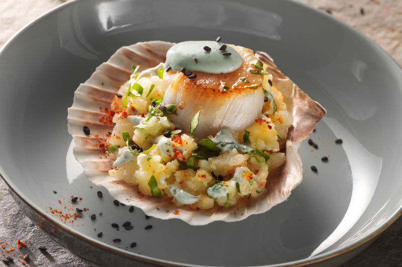 Saint-Jacques à la crème de bleu