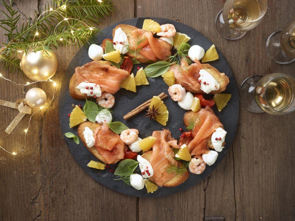 recette de Couronne de toasts au saumon